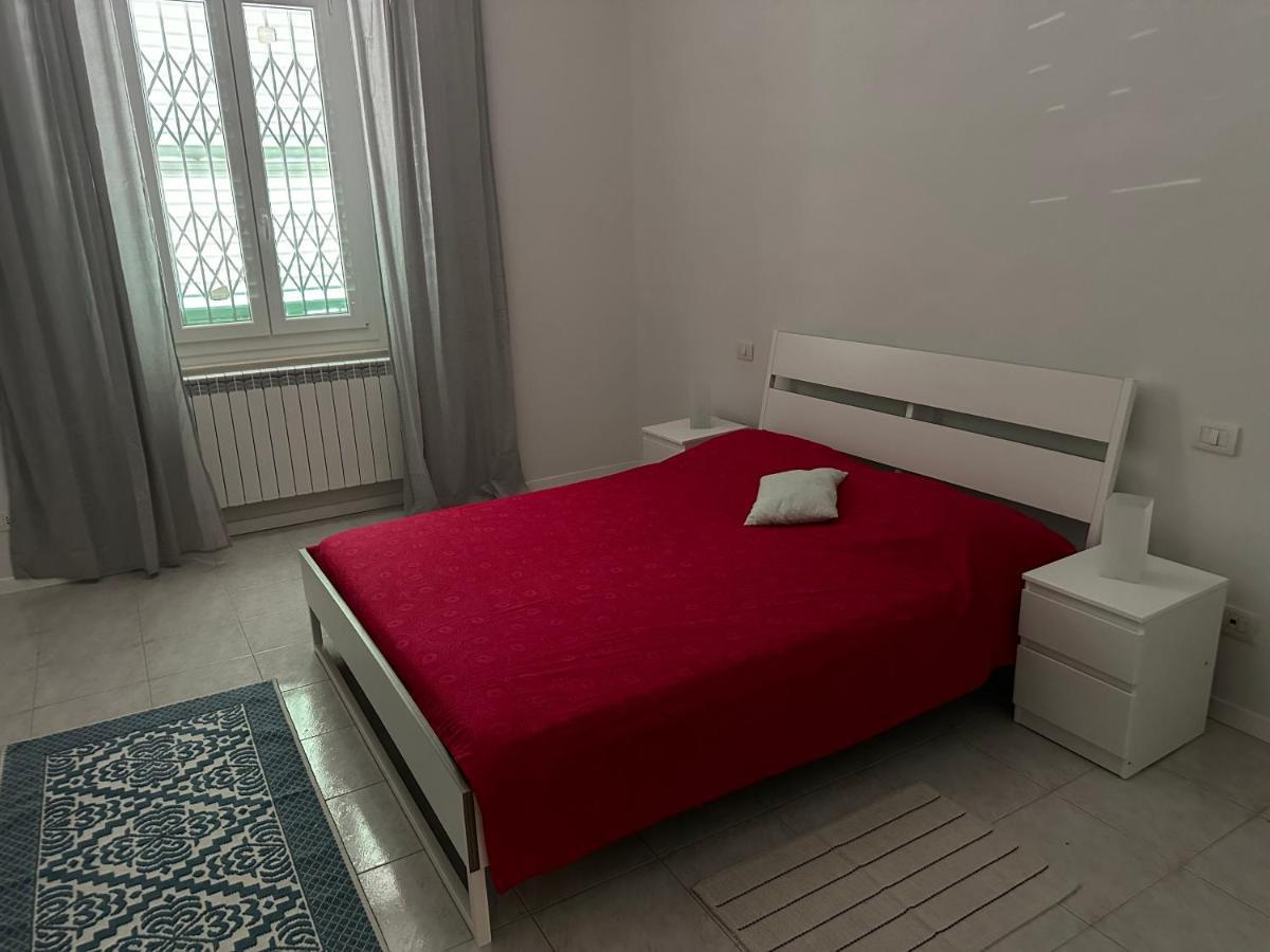 Casa Susanna - Delizioso Piano Terra, Centralissimo, Superservito, Tranquillo, Appena Fuori Ztl Parcheggio Libero تيرني المظهر الخارجي الصورة
